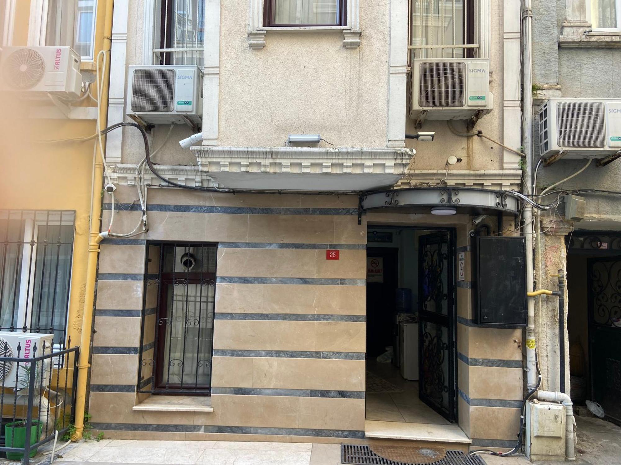 Taksim Rozenda Residence Hotel Istanboel Buitenkant foto